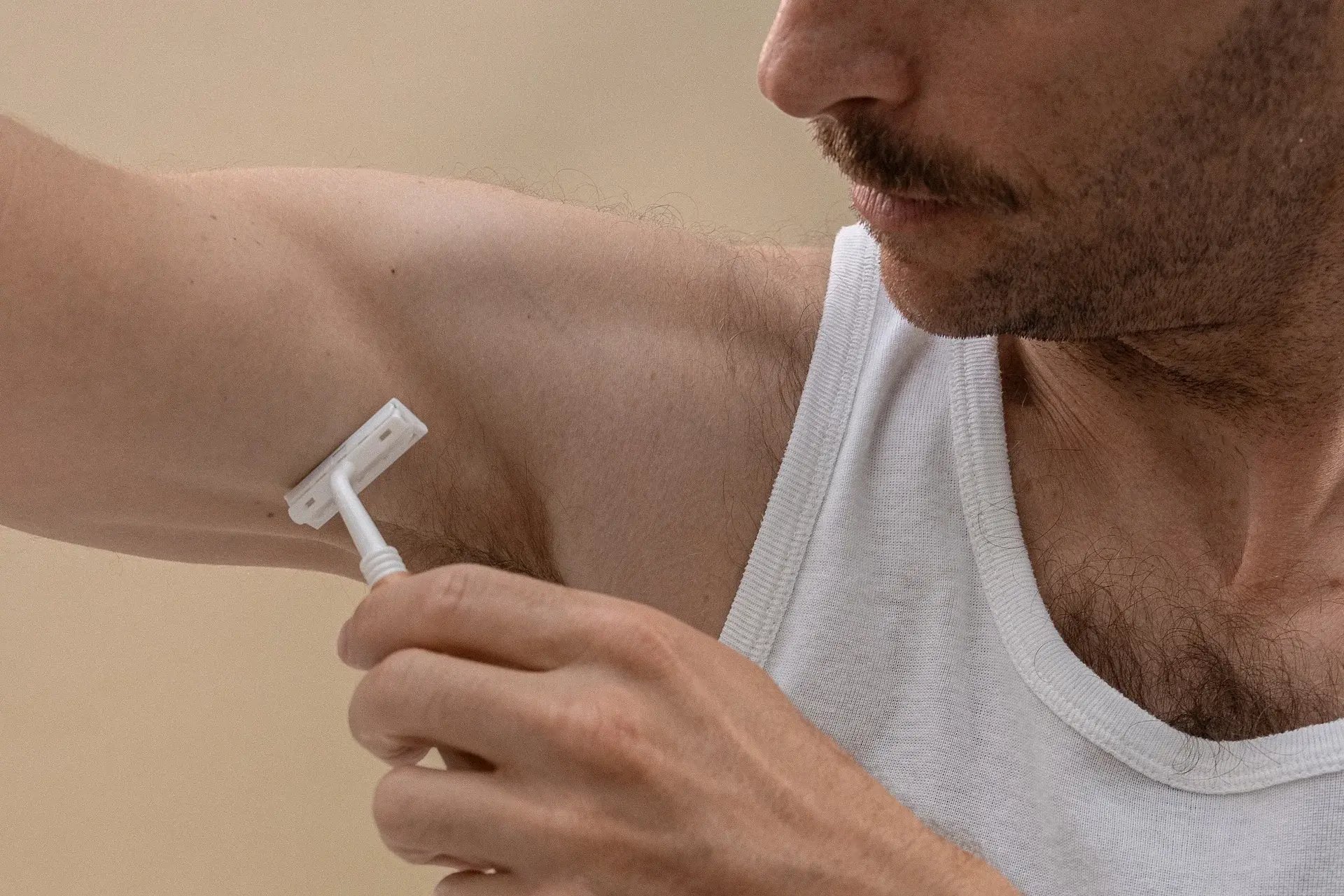 protocole-laser-homme-raser-epilation-paris-aiselle